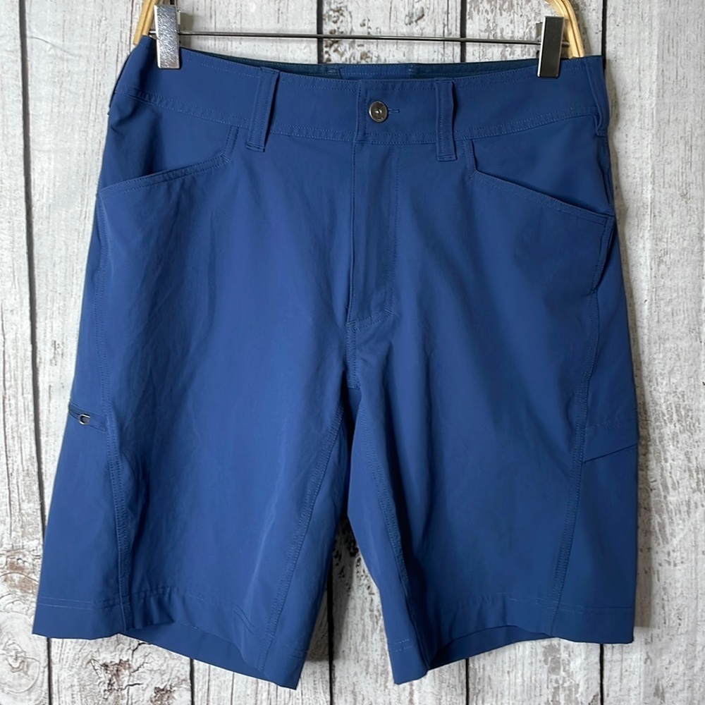 Marmot shorts size 32.​​